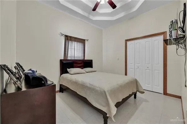 a view of a livingroom with furniture