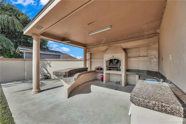 a view of a house with a tub