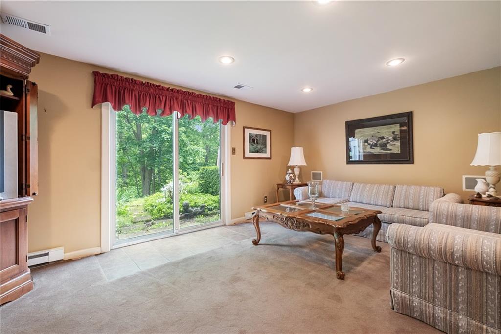 3140 Laurel Ridge Circle Bridgeville, PA 15017 - Photo 25 of 34 Gallery Image 25