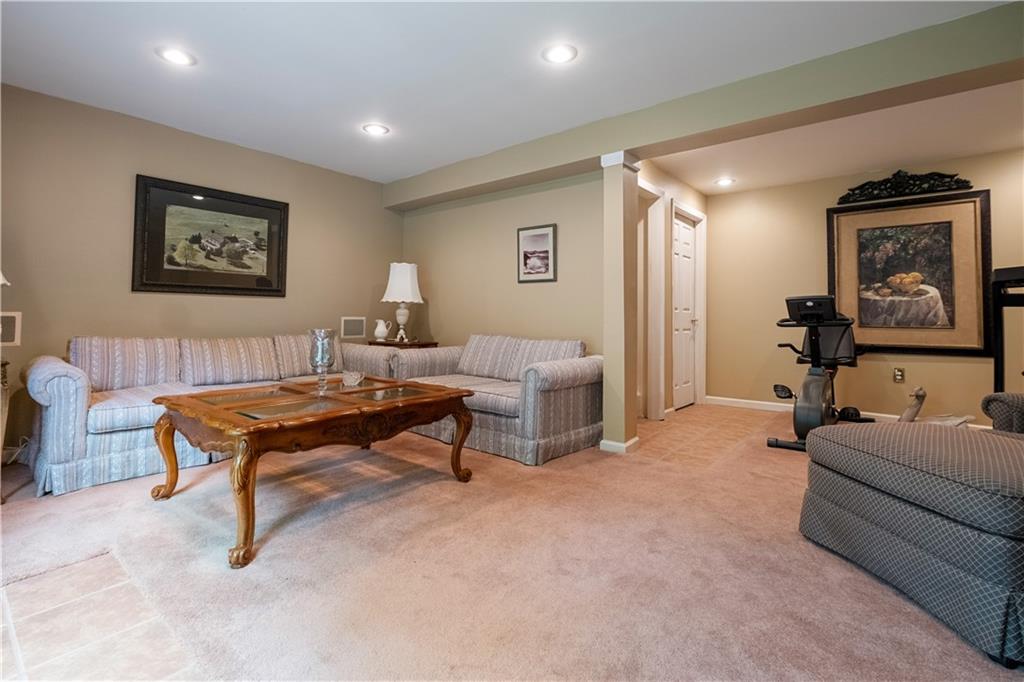 3140 Laurel Ridge Circle Bridgeville, PA 15017 - Photo 26 of 34 Gallery Image 26