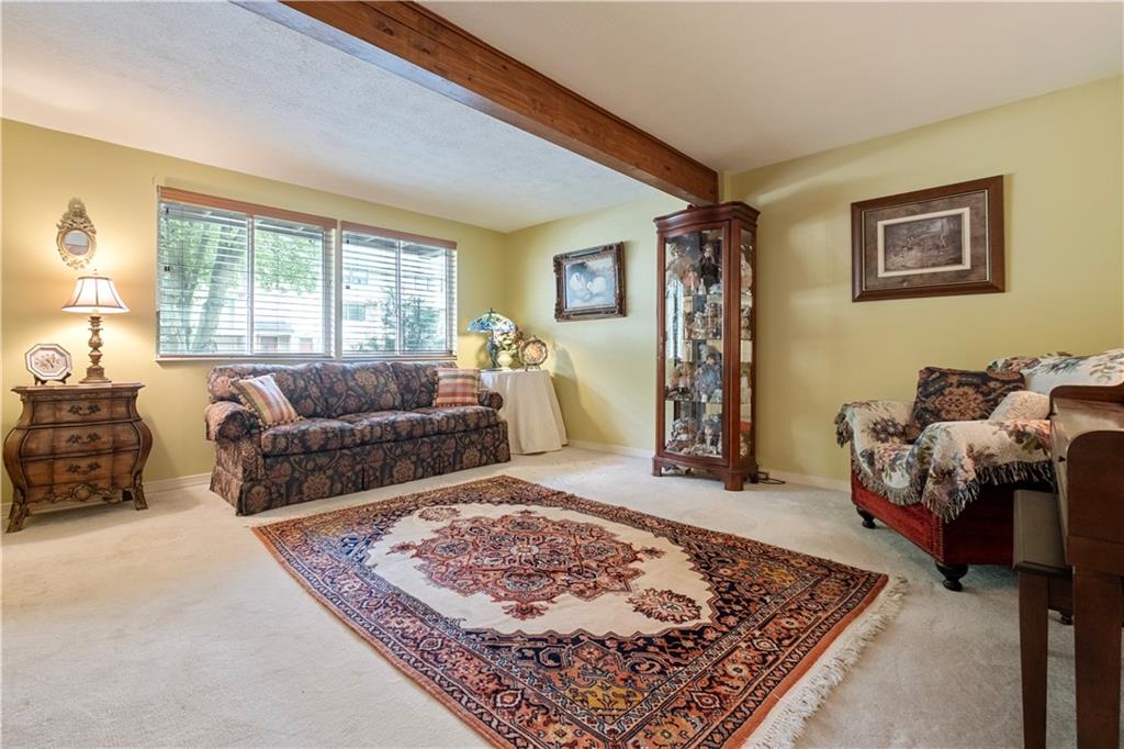 3140 Laurel Ridge Circle Bridgeville, PA 15017 - Photo 8 of 34 Gallery Image 8