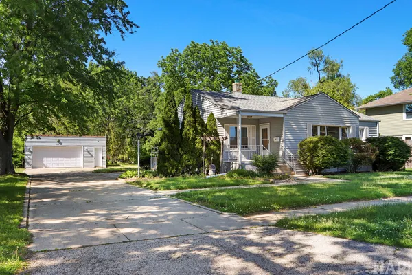 $329,000 | 281 Chestnut Street, Antioch, IL 60002