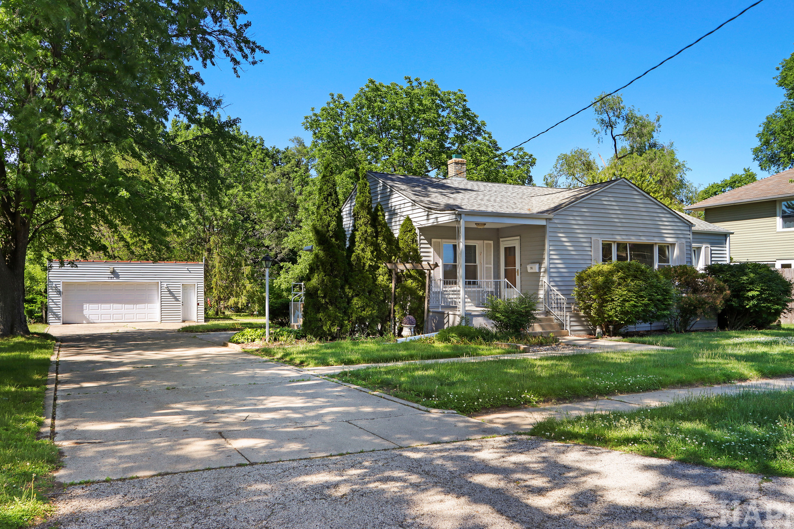 281 Chestnut Street Antioch, IL 60002 - Photo 1 of 17