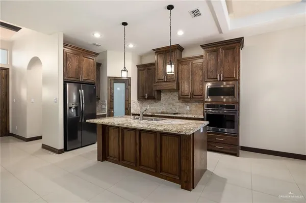 $2,450 | 13921 North 36th Street, Edinburg, TX 78541