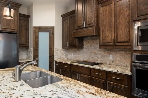 $2,450 | 13921 North 36th Street, Edinburg, TX 78541