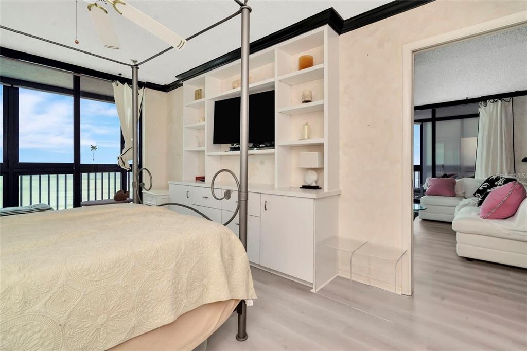 15462 Gulf Boulevard, Unit 508 Madeira Beach, FL 33708 - Photo 20 of 33