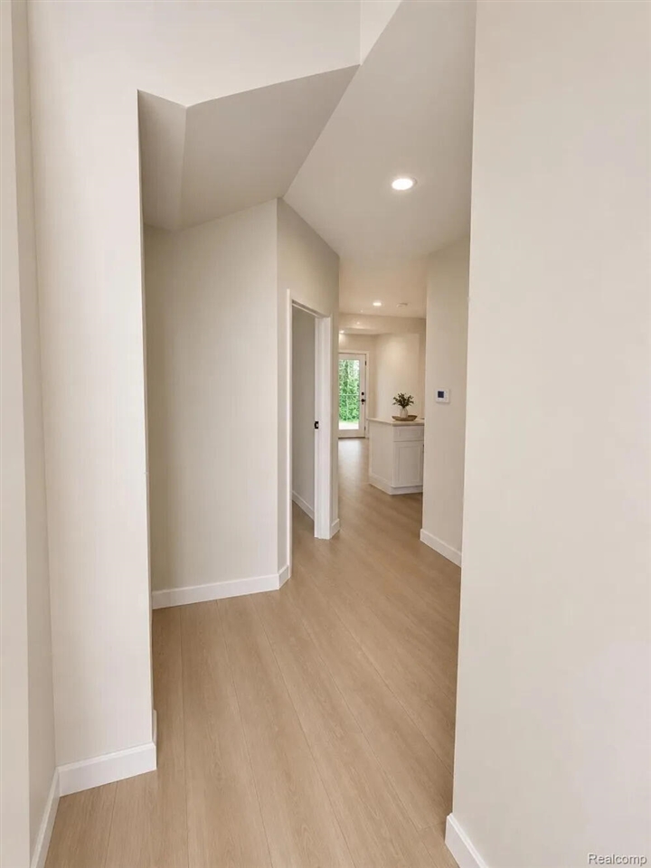 6511 South State Road, Unit BLDG: 806 Saline, MI 48176 - Photo 10 of 29