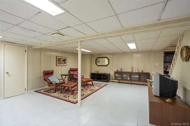 $800,000 | 2046 Hancock Avenue, North Bellmore, NY 11710