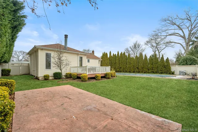 $800,000 | 2046 Hancock Avenue, North Bellmore, NY 11710