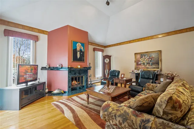 $800,000 | 2046 Hancock Avenue, North Bellmore, NY 11710