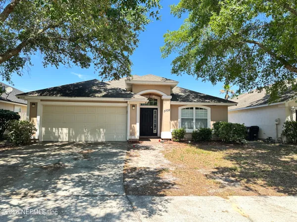 $2,300 | 3732 Briar Lane, Orange Park, FL 32065