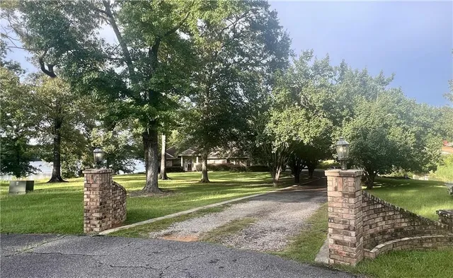 $650,000 | 160 Haley Circle, Natchitoches, LA 71457