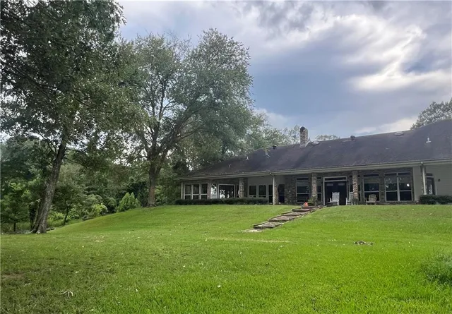 $650,000 | 160 Haley Circle, Natchitoches, LA 71457