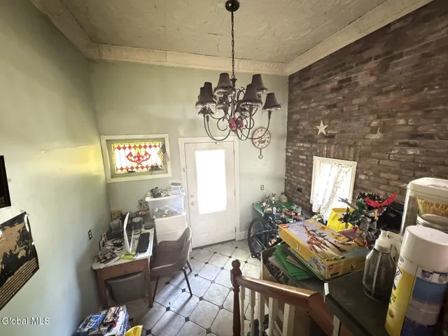 $200,000 | 32 Ray Street, Niskayuna, NY 12309