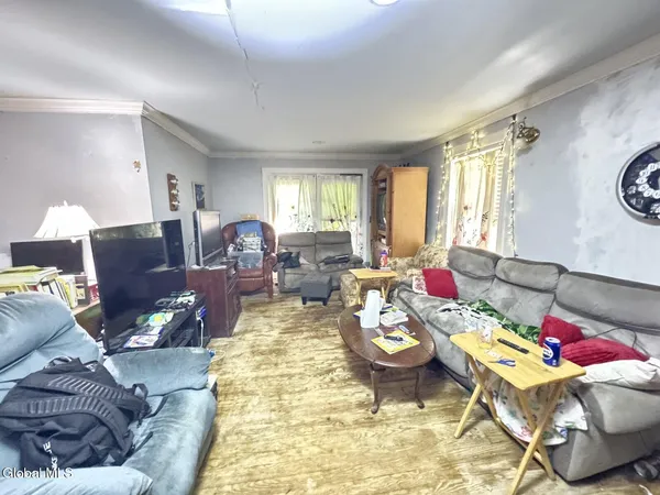 $200,000 | 32 Ray Street, Niskayuna, NY 12309