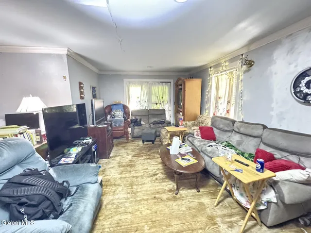 $200,000 | 32 Ray Street, Niskayuna, NY 12309