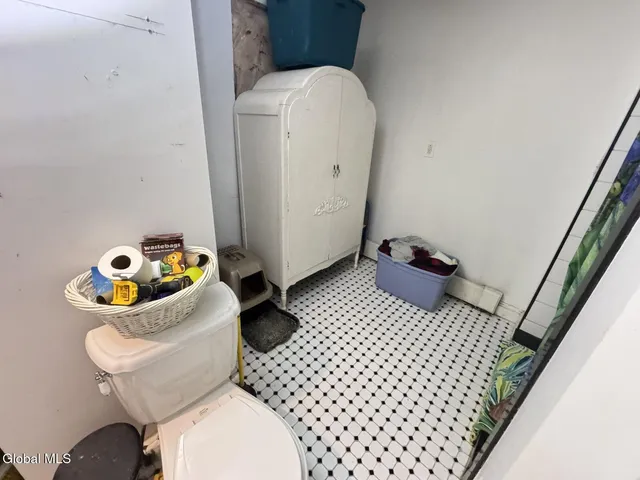 $200,000 | 32 Ray Street, Niskayuna, NY 12309