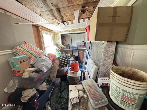 $200,000 | 32 Ray Street, Niskayuna, NY 12309