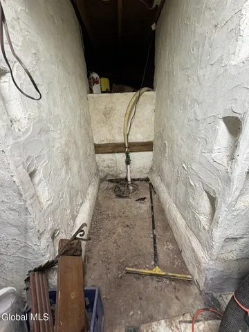 $200,000 | 32 Ray Street, Niskayuna, NY 12309