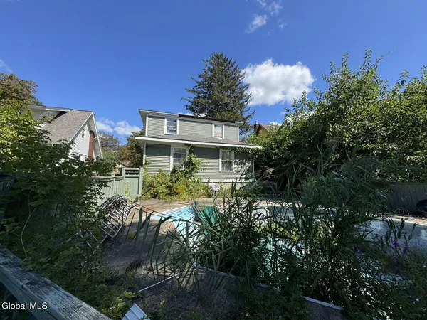 $200,000 | 32 Ray Street, Niskayuna, NY 12309