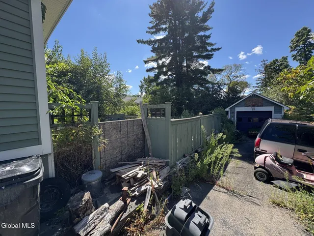 $200,000 | 32 Ray Street, Niskayuna, NY 12309