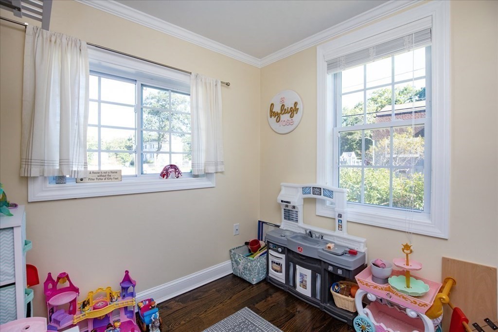13 Pines Road Billerica, MA 01821 - Photo 18 of 41 Gallery Image 18