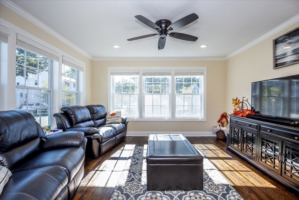13 Pines Road Billerica, MA 01821 - Photo 7 of 41 Gallery Image 7