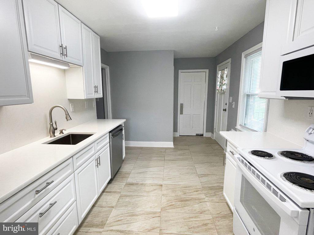 555 Washington Road Westminster, MD 21157 - Photo 3 of 63 Gallery Image 3