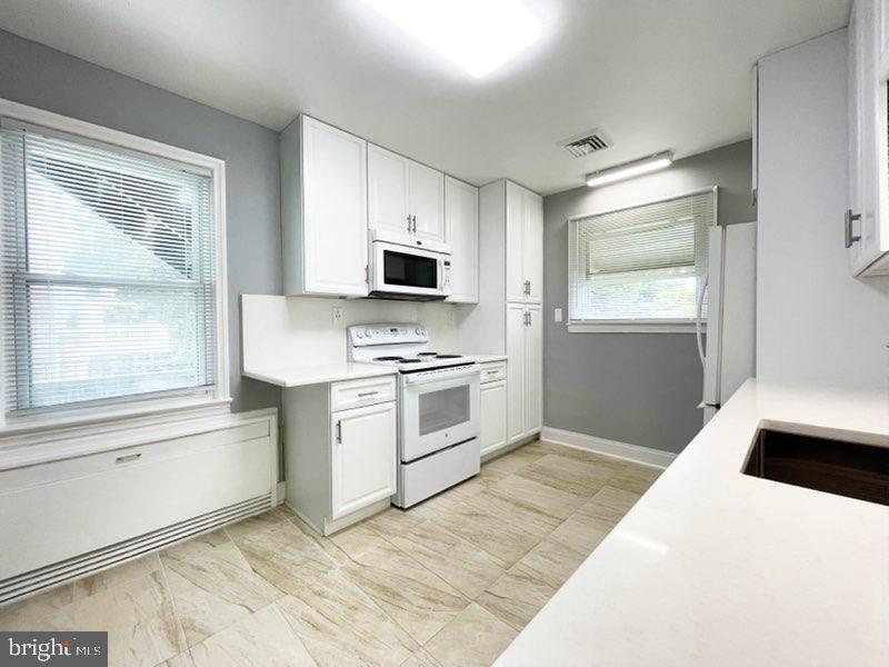 555 Washington Road Westminster, MD 21157 - Photo 4 of 63 Gallery Image 4