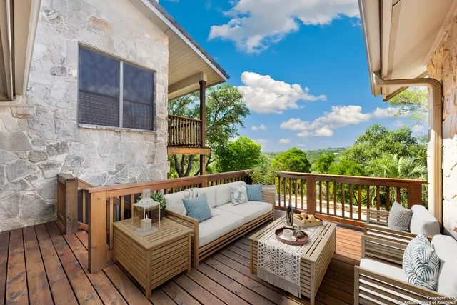 a view of an entryway