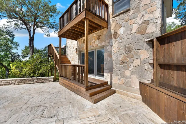 $1,100,000 | 14819 Seven L Trail, Helotes, TX 78023