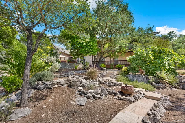 $1,100,000 | 14819 Seven L Trail, Helotes, TX 78023