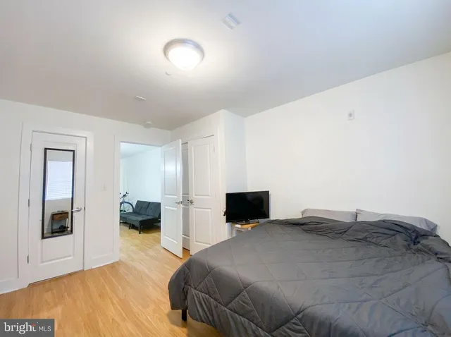 $2,750 | 1622 West Jefferson Street, Unit 1, Philadelphia, PA 19121