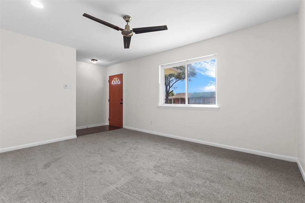 2909 Grove Street Irving, TX 75060 - Photo 5 of 25