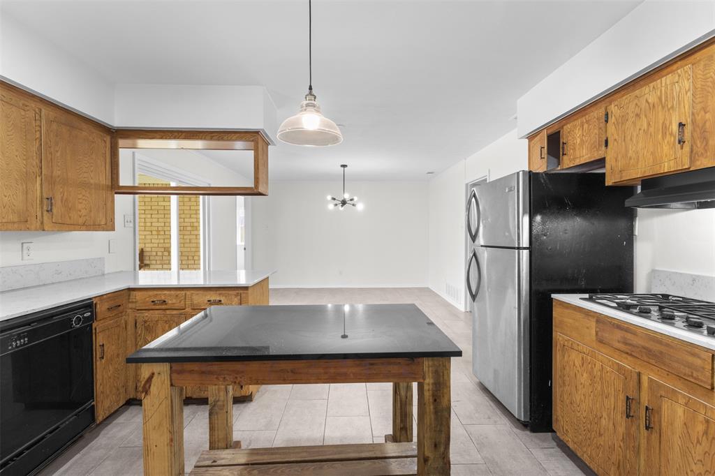 2909 Grove Street Irving, TX 75060 - Photo 10 of 25