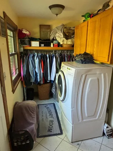 $290,000 | 1194 State Road East, Cedar Grove, IN 47016