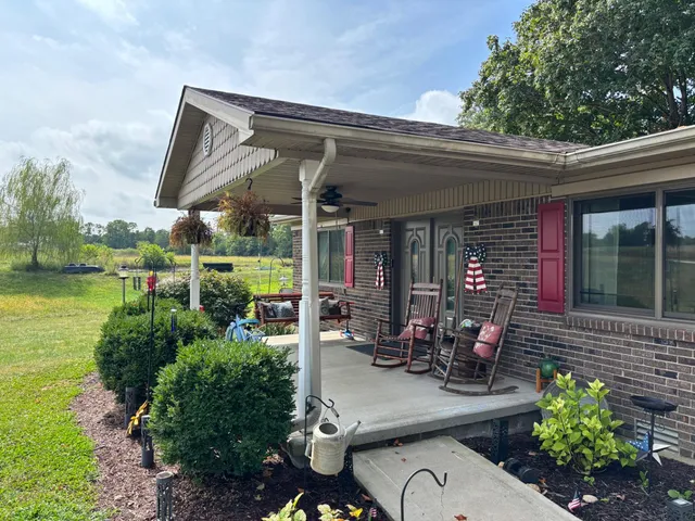 $290,000 | 1194 State Road East, Cedar Grove, IN 47016