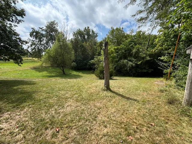 $290,000 | 1194 State Road East, Cedar Grove, IN 47016