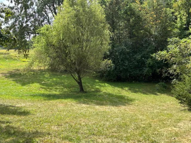 $290,000 | 1194 State Road East, Cedar Grove, IN 47016