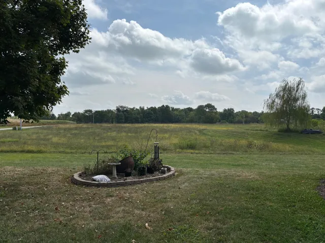 $290,000 | 1194 State Road East, Cedar Grove, IN 47016