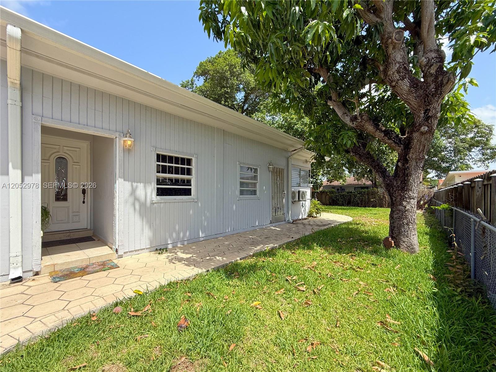 3121 Southwest 25th Terrace, Unit RIGHT Miami, FL 33133 - Photo 23 of 24