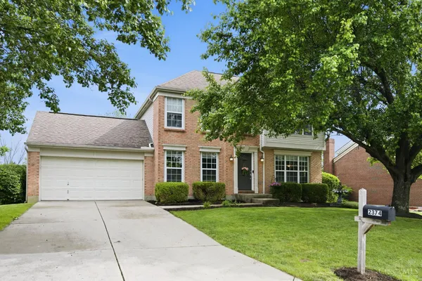 $425,000 | 2374 Candlemakers Lane, Maineville, OH 45039