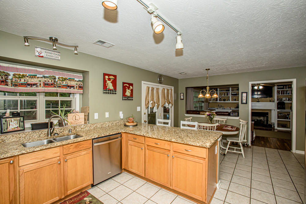361 Winton Road Versailles, KY 40383 - Photo 17 of 36 1F9A6465