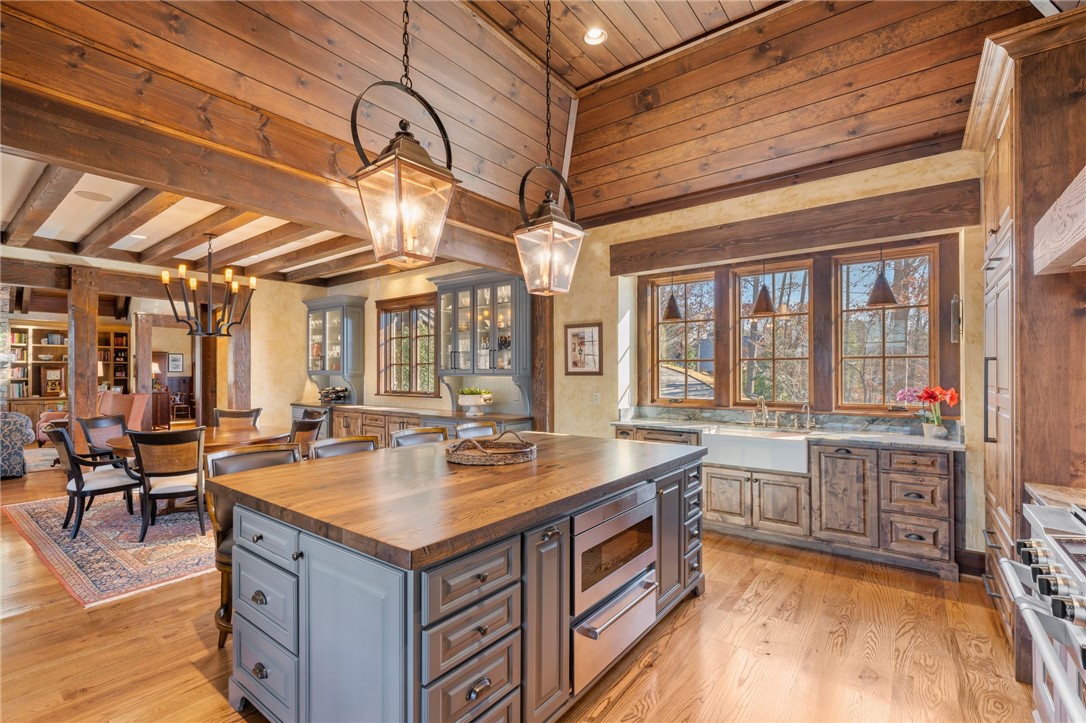 108 Cool Water Court Sunset, SC 29685 - Photo 12 of 48