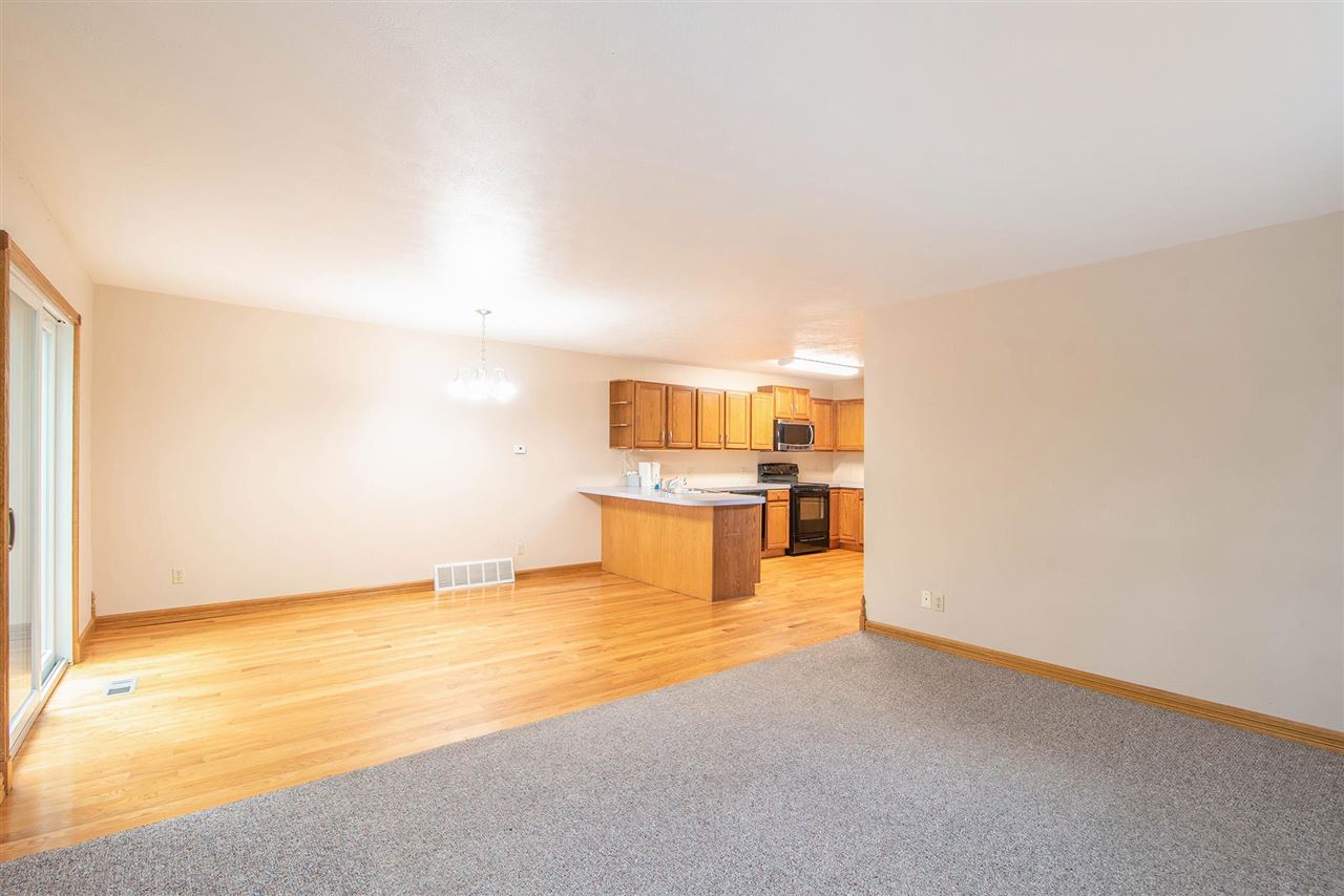 6035-6037 Flushing Road Flushing, MI 48433 - Photo 23 of 35