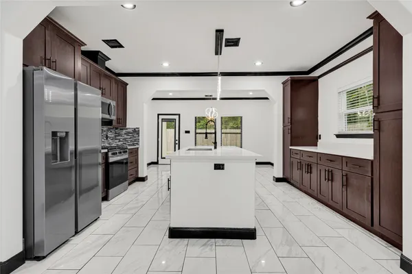 $2,799 | 13104 Donegal Way, Houston, TX 77047