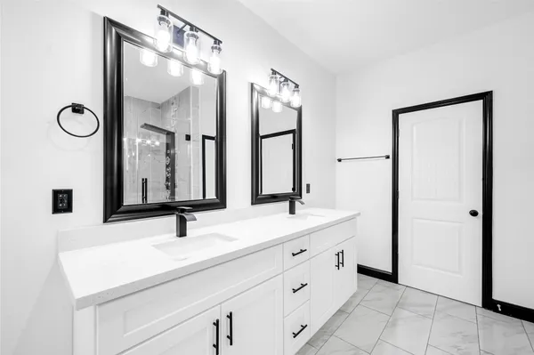 $2,799 | 13104 Donegal Way, Houston, TX 77047