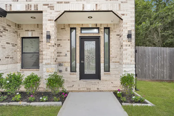 $2,799 | 13104 Donegal Way, Houston, TX 77047