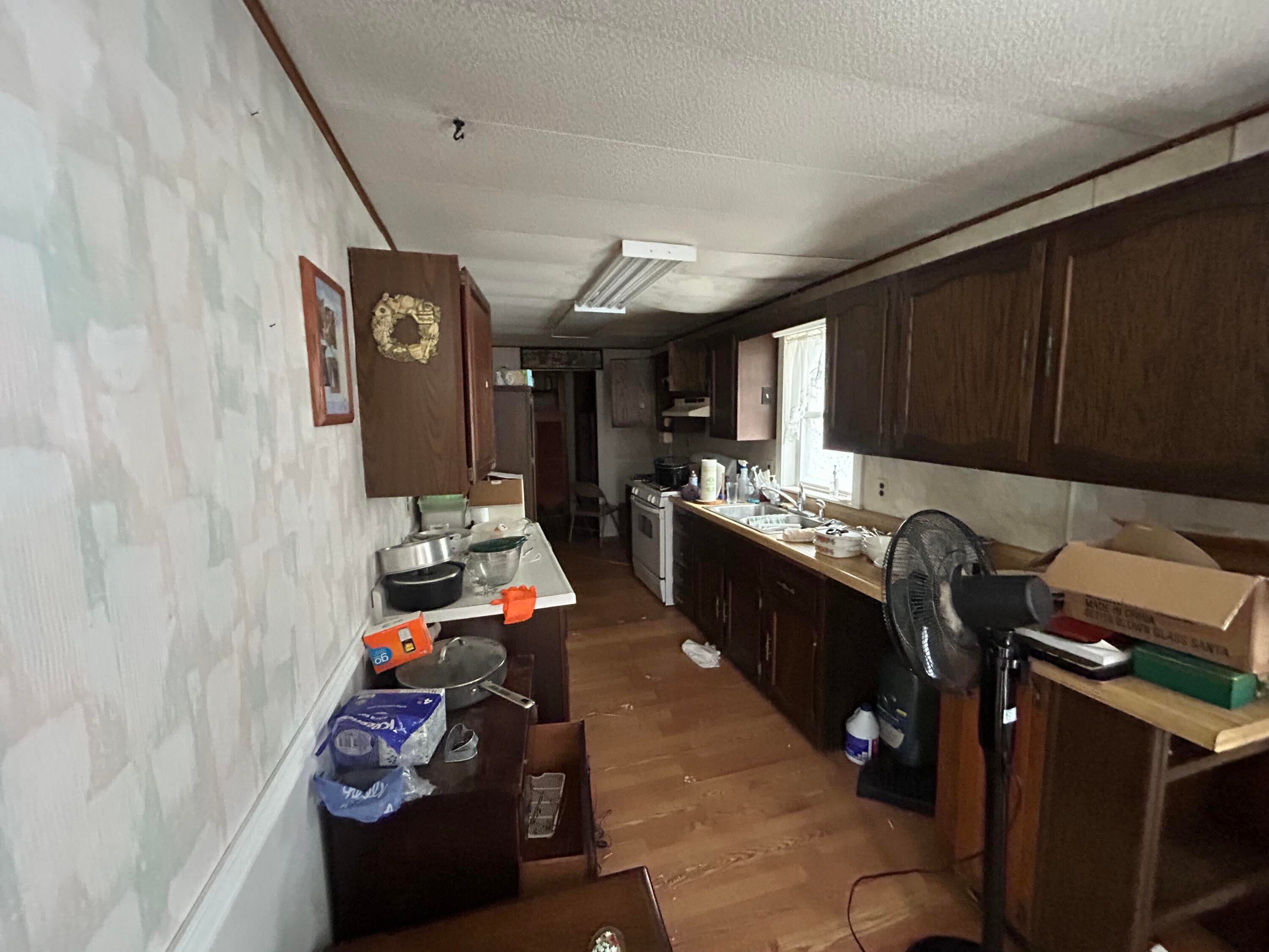 240 Harris Street Cheboygan, MI 49721 - Photo 6 of 12 Gallery Image 6