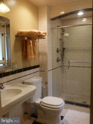 217 Upnor Road Baltimore, MD 21212 - Photo 30 of 30 Master Bath